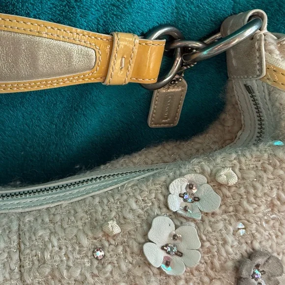 Coach Chelsea Tea Rose RARE Leather Tweed SoHo Bag - Picture 9 of 16